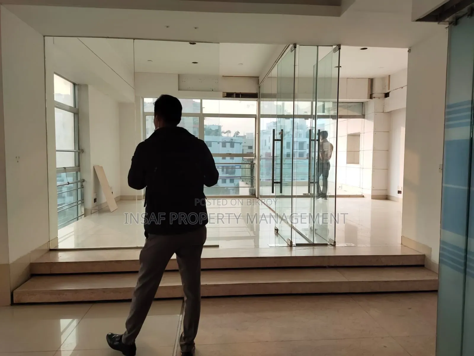 2900 Sqft Open Office Space For Rent Gulshan 1 Lake View Nice Space