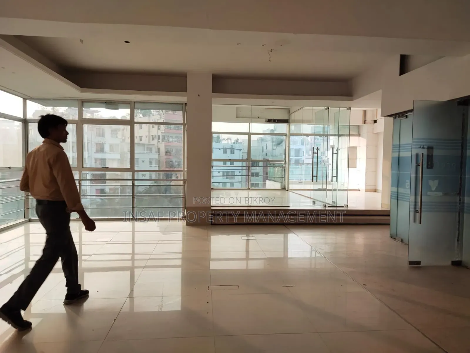 2900 Sqft Open Office Space For Rent Gulshan 1 Lake View Nice Space