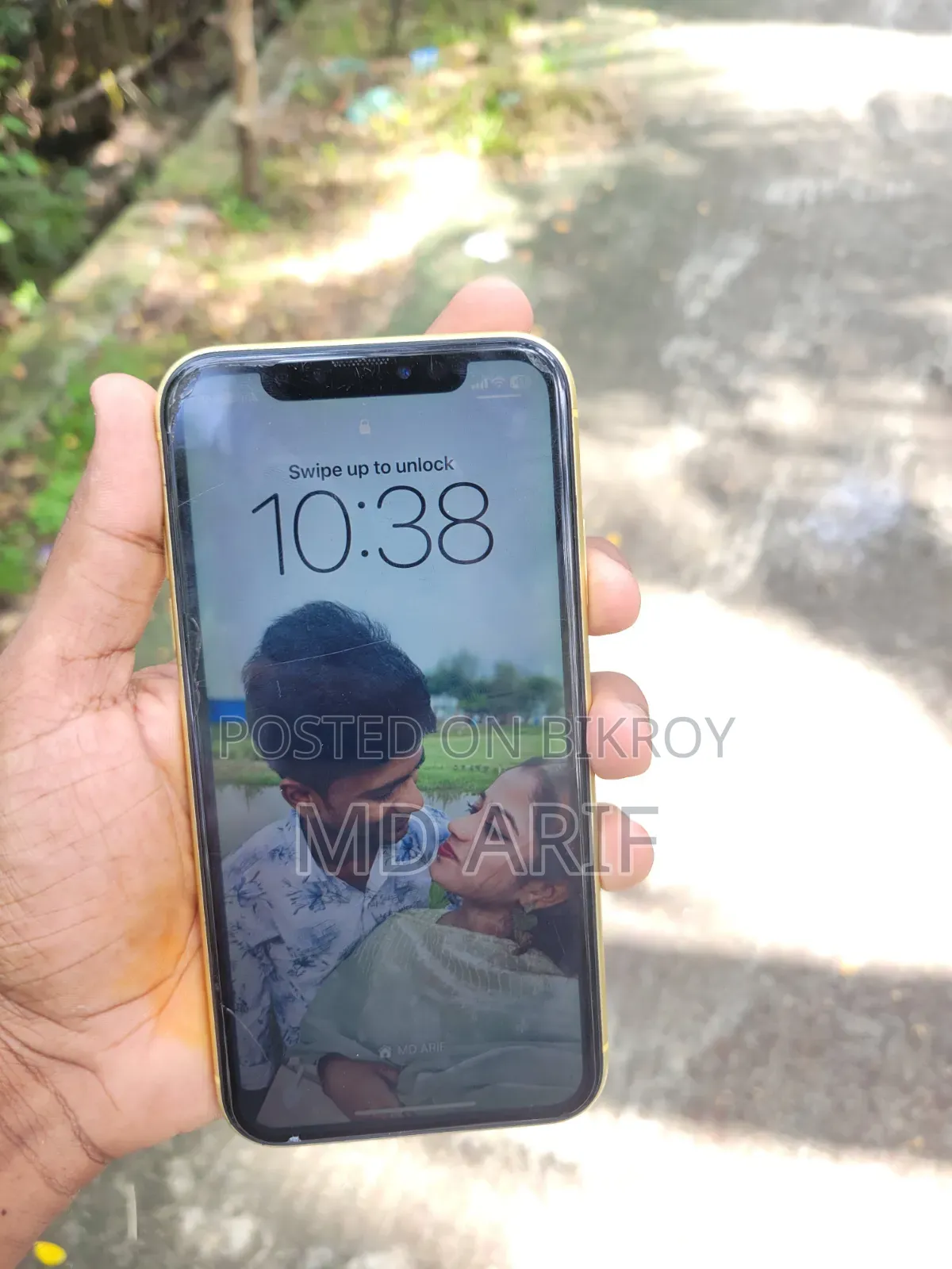 অ্যাপল আইফোন ১১ ৬৪ জিবি হলুদ