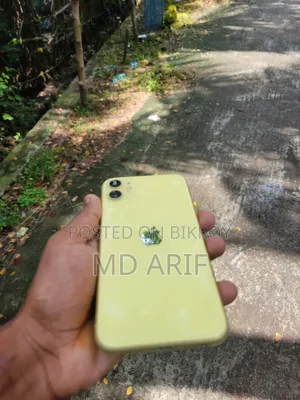 অ্যাপল আইফোন ১১ ৬৪ জিবি হলুদ