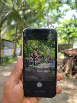 অ্যাপল আইফোন ১১ ৬৪ জিবি হলুদ