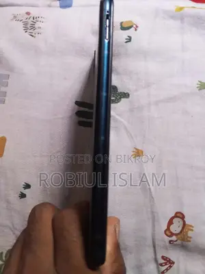Vivo Y11 32 GB Purple