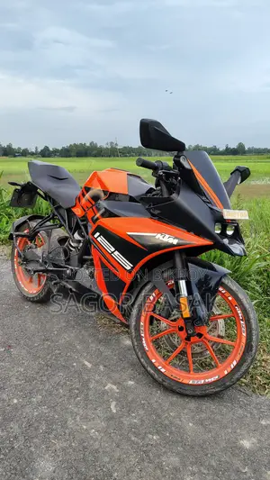 কেটিএম আরসি ১২৫ ২০১৯ কমলা