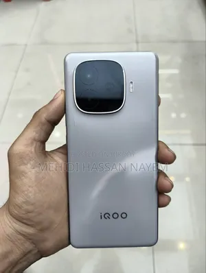 iQOO 256 GB Gray