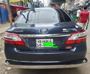 টয়োটা প্রিমিও ১.৫ এফডব্লিউডি ২০১৩ গ্রে