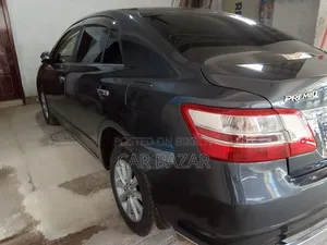 টয়োটা প্রিমিও ১.৫ এফডব্লিউডি ২০১৩ গ্রে
