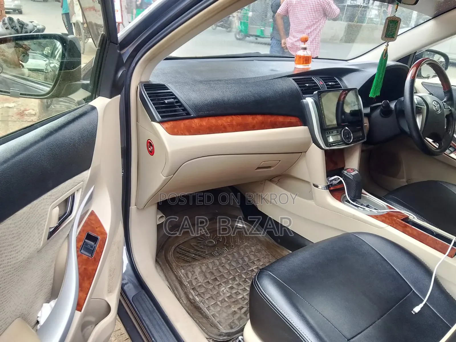 টয়োটা প্রিমিও ১.৫ এফডব্লিউডি ২০১৩ গ্রে
