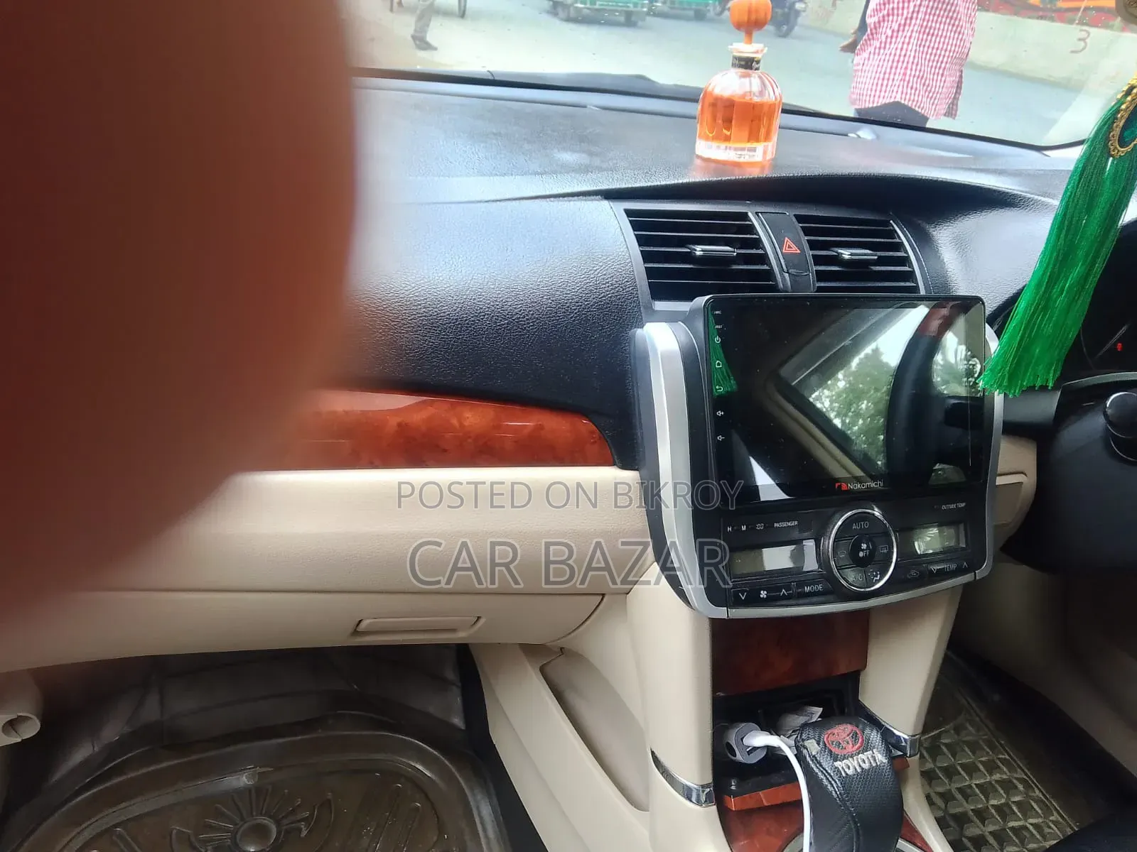 টয়োটা প্রিমিও ১.৫ এফডব্লিউডি ২০১৩ গ্রে
