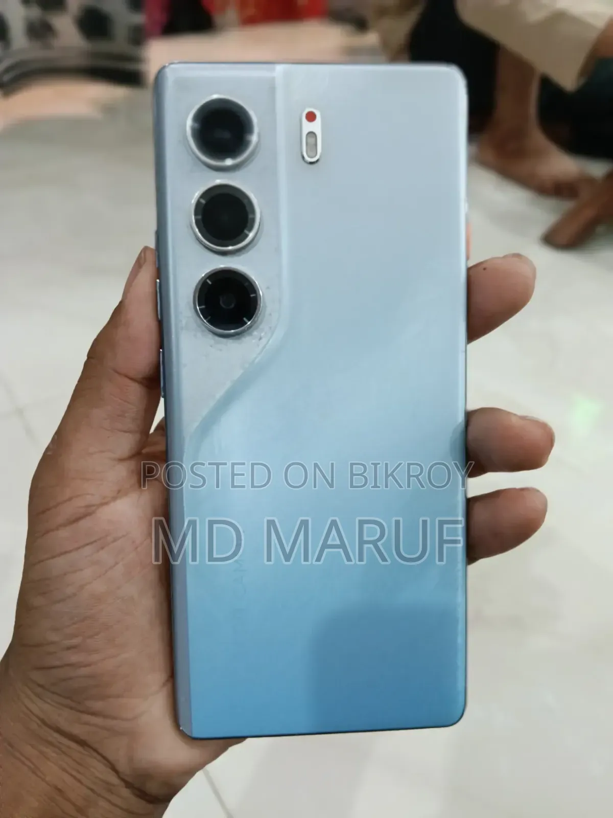 টেকনো ক্যামন ৪০ প্রো ৪জি ২৫৬ জিবি হোয়াইট