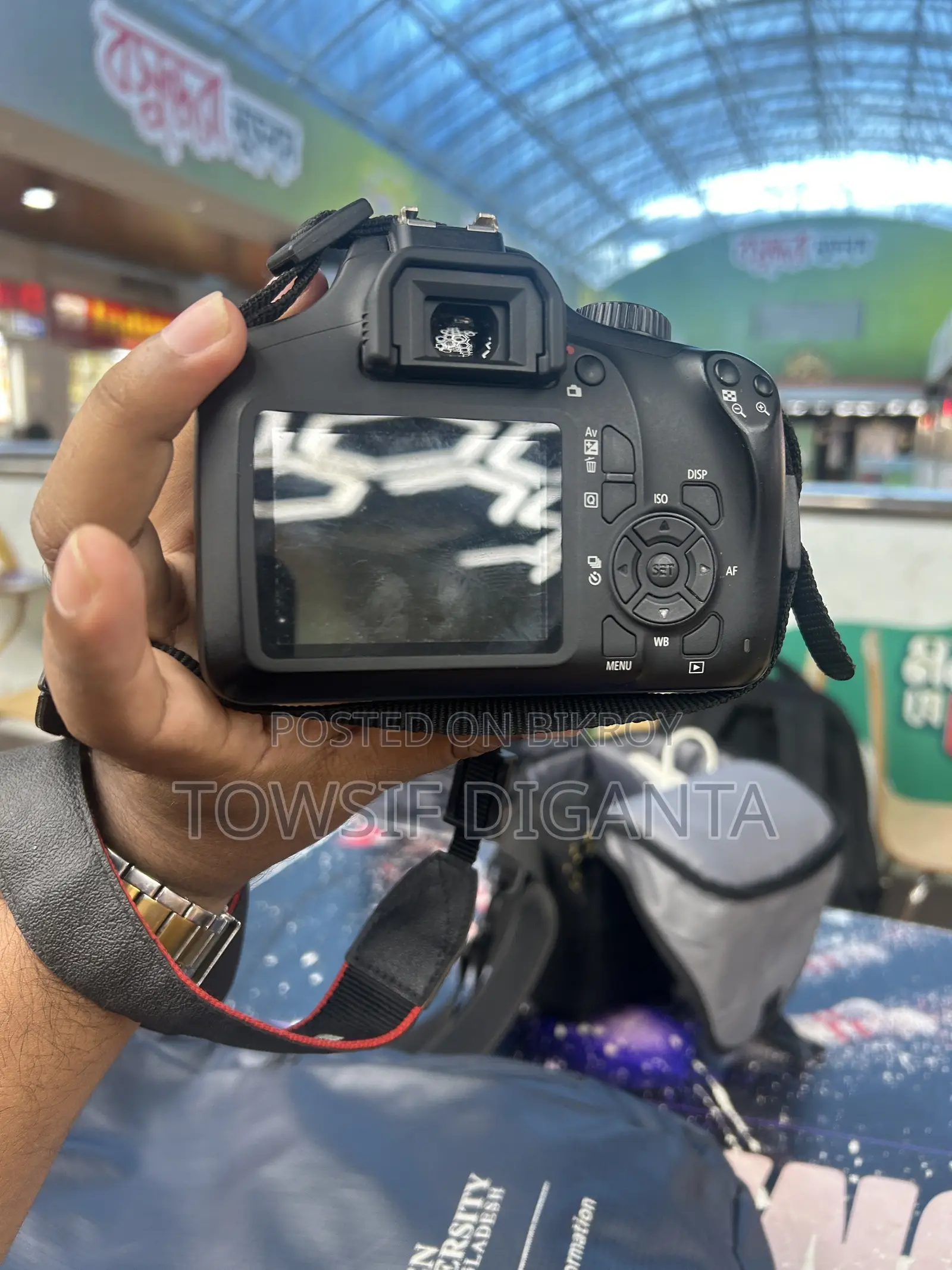 Canon EOS 4000D