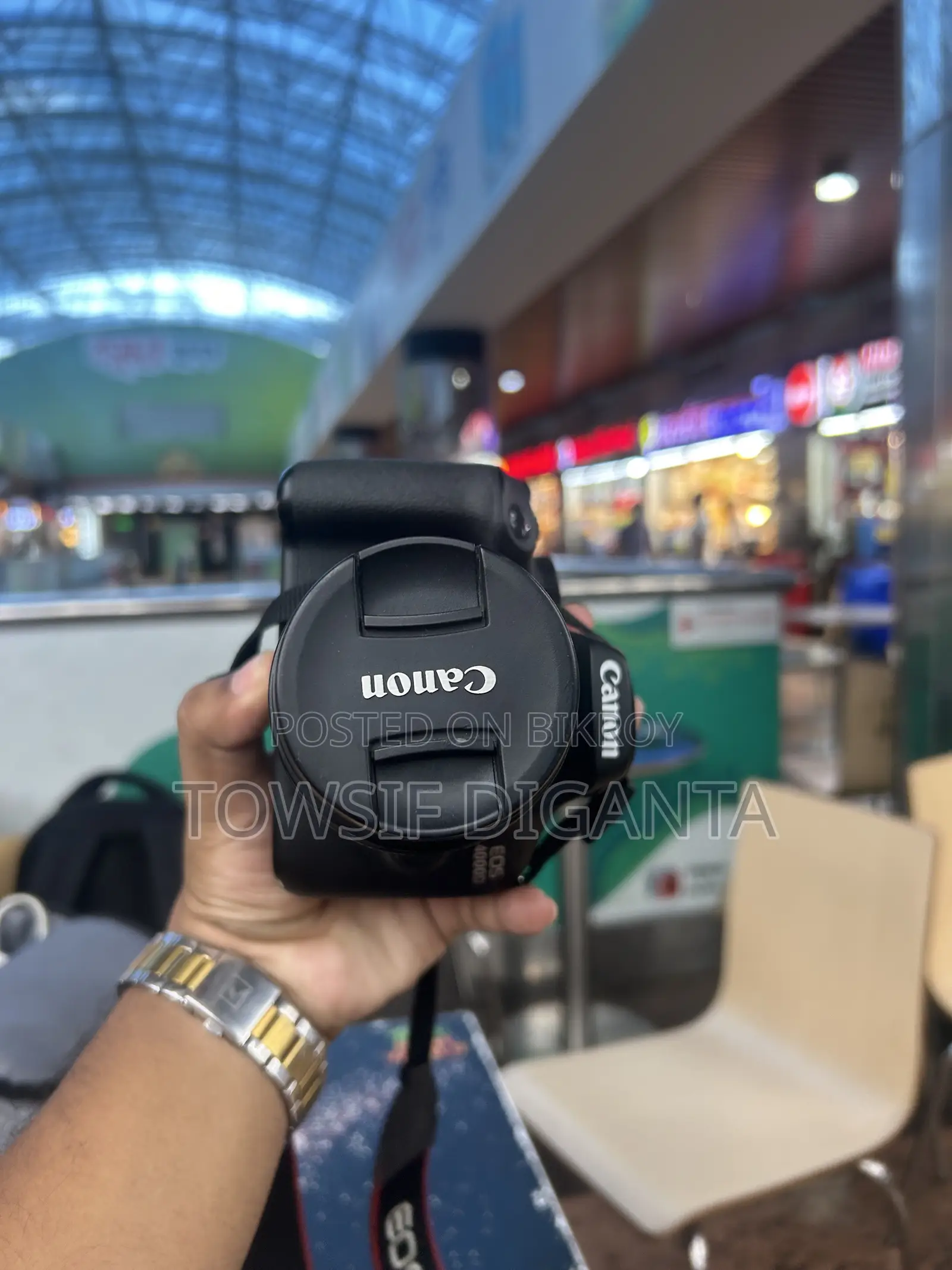 Canon EOS 4000D