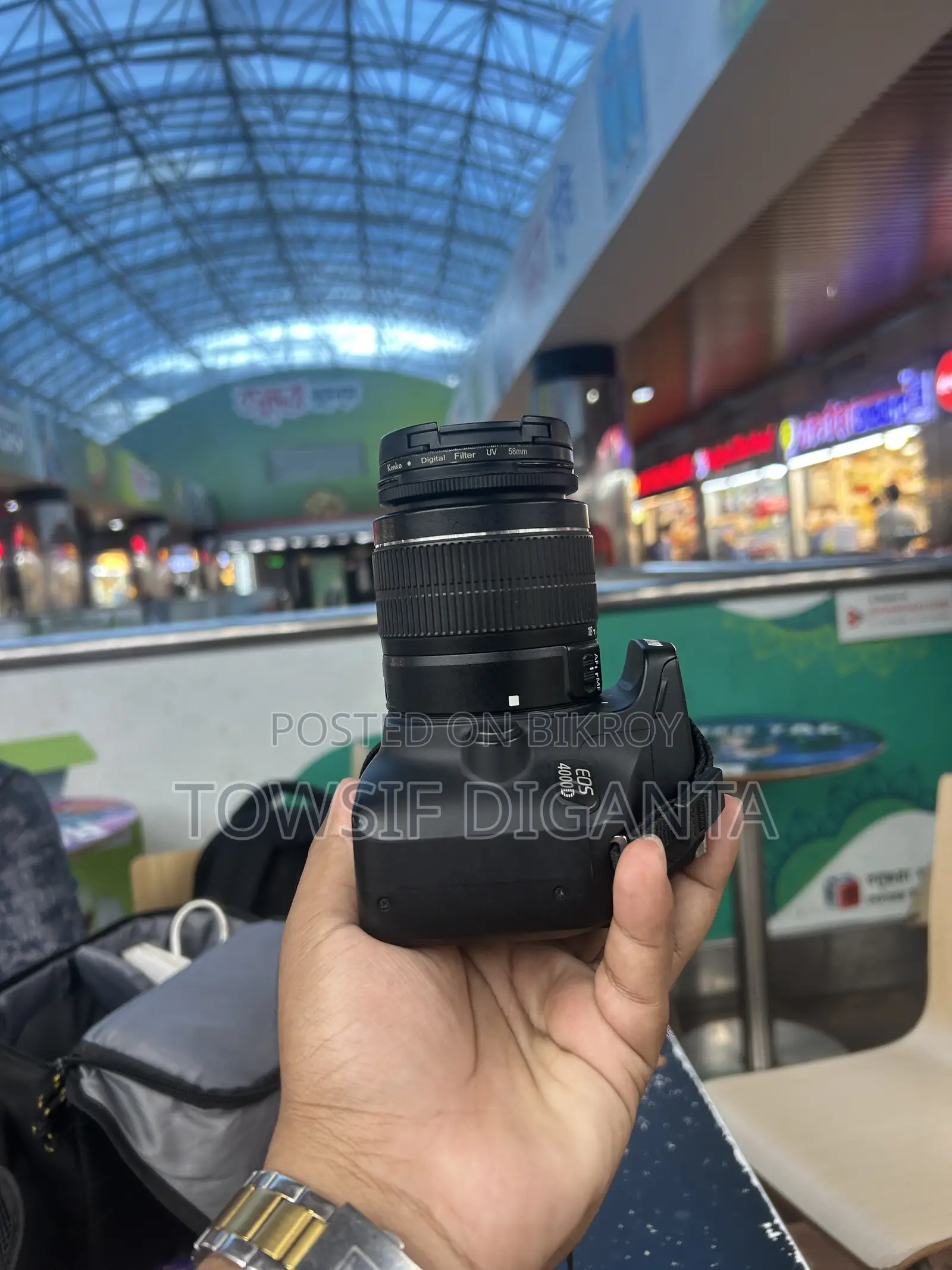 Canon EOS 4000D