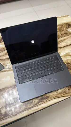 Laptop Apple MacBook Pro 2024 M4 Pro 24GB Apple M4 Pro SSD 512GB