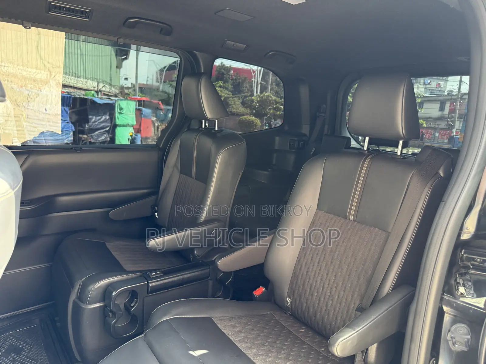 Toyota Noah 2023 Black