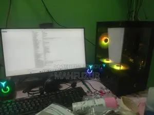 Desktop Computer Asus 16GB AMD Ryzen 5 SSD 512GB