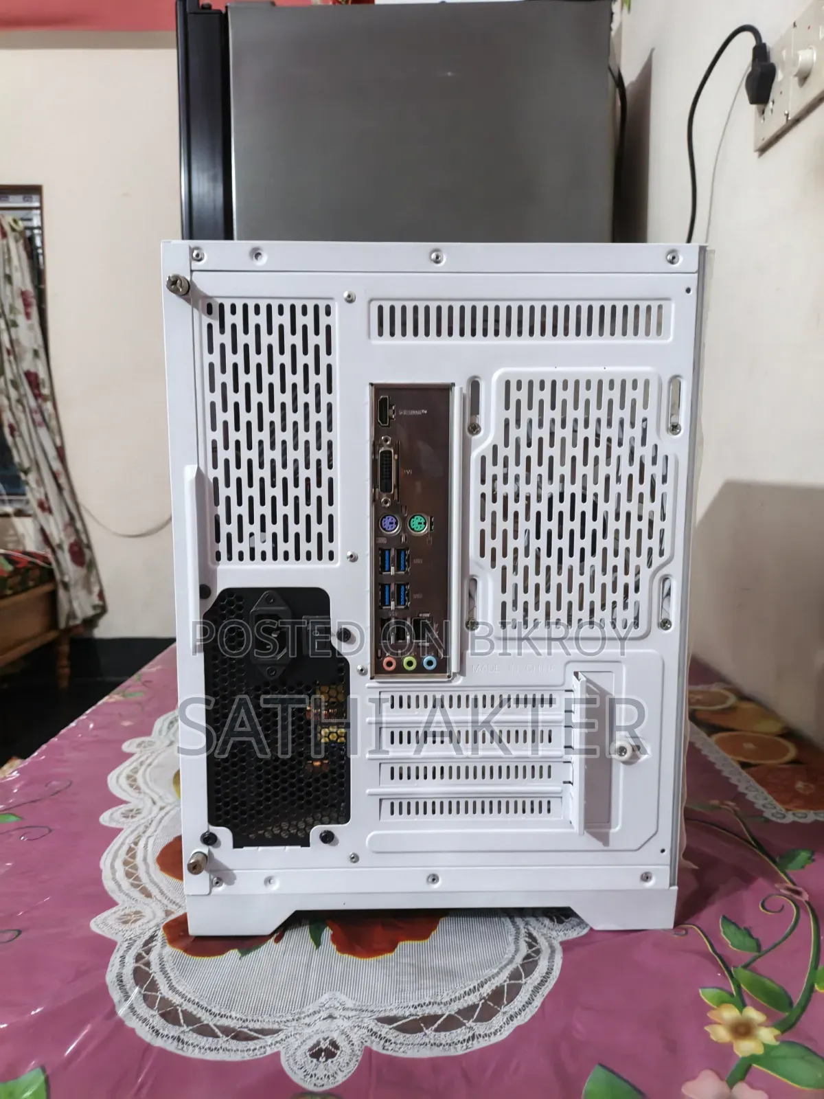 Desktop Computer MSI model 16GB AMD Ryzen 5 SSD 256GB