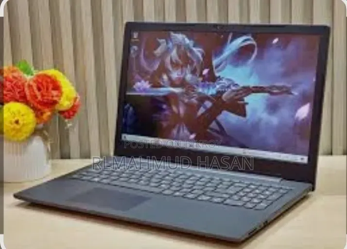 New Laptop Lenovo V130-15ikb 8GB Intel Core I7 SSD 256GB