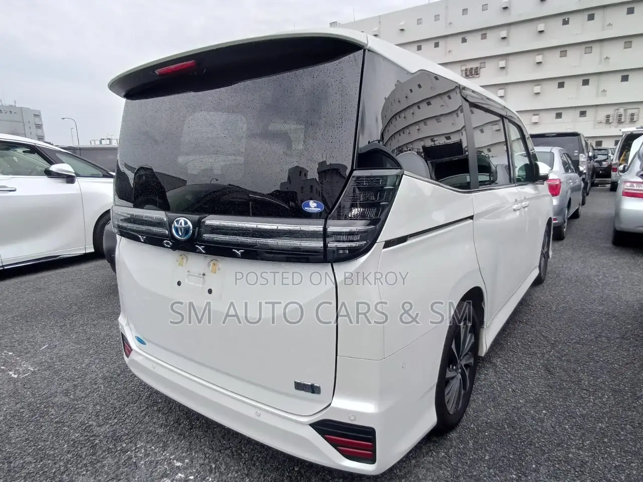 Toyota Voxy 2022 Pearl