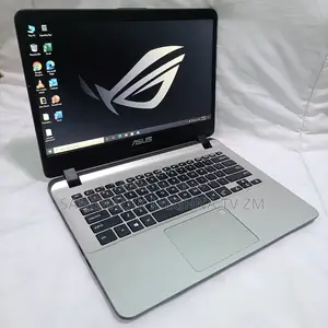 Laptop Asus 4GB Intel SSD 500GB
