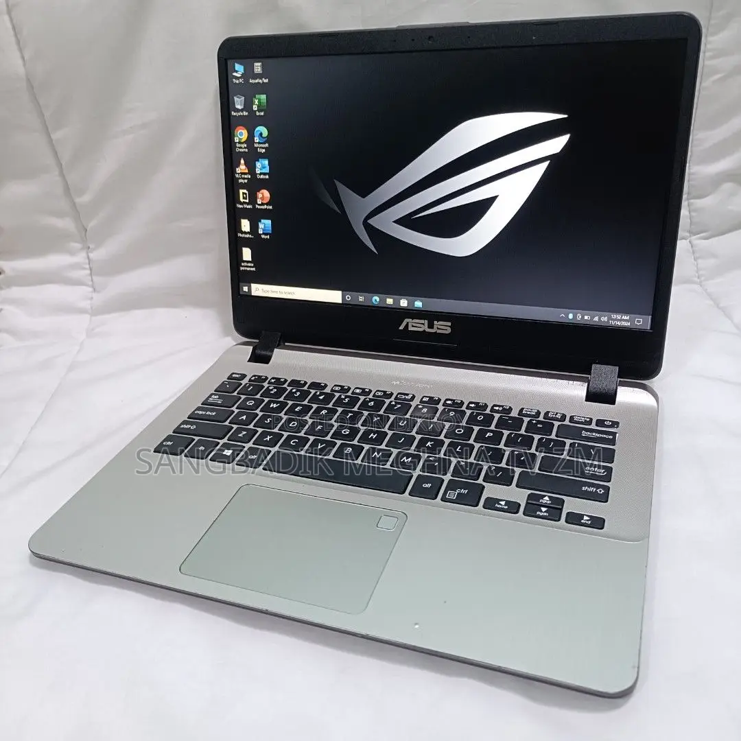 Laptop Asus 4GB Intel SSD 500GB