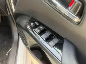 Toyota Prius 2021 White