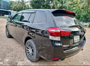 Toyota Corolla Fielder 1.5 Hybrid FWD 2018 Black