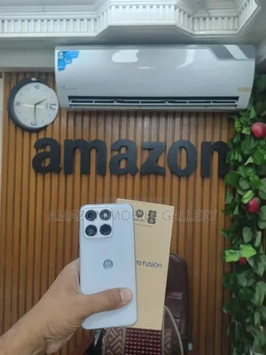 মোটোরোলা এজ ৭০ ফিউশন ২৫৬ জিবি হোয়াইট