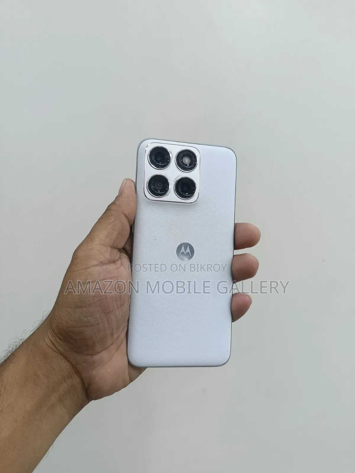 মোটোরোলা এজ ৭০ ফিউশন ২৫৬ জিবি হোয়াইট