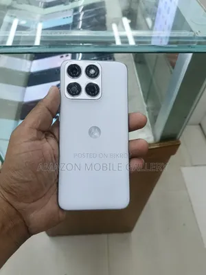 মোটোরোলা এজ ৭০ ফিউশন ২৫৬ জিবি হোয়াইট