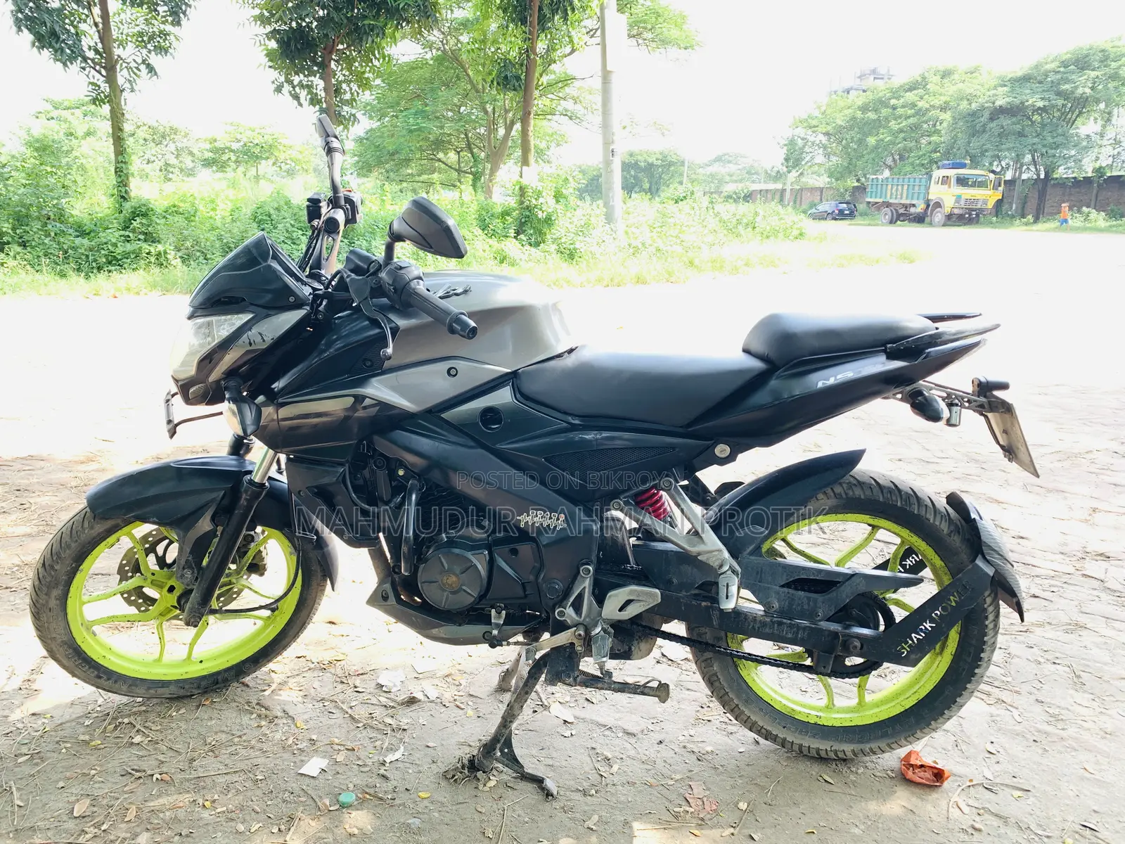 বাজাজ পালসার এনএস ১৬০ ২০১৮ গ্রে