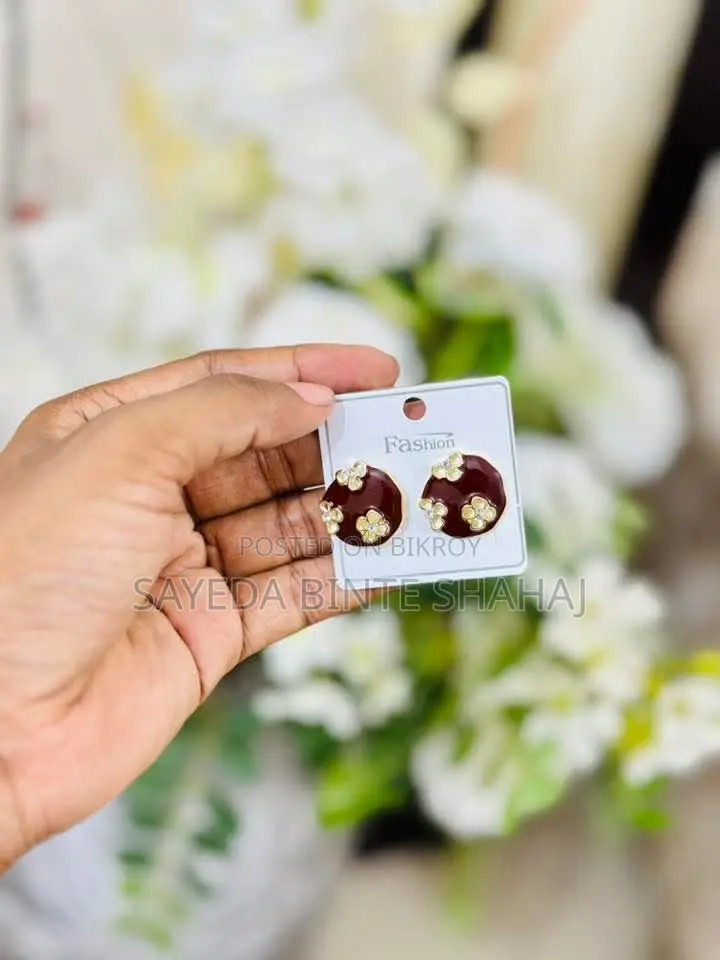 China Earring. Full Fresh Condition.
