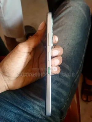 Infinix Hot 60i 128 GB Silver