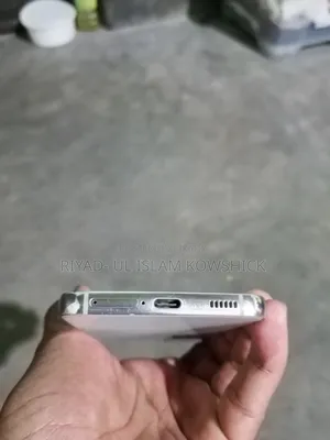 স্যামসাং গ্যালাক্সি এস২২ ৫জি ২৫৬ জিবি হোয়াইট