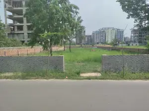 Block-N >> 5 Katha >> 80 Feet Road>> Urgent Plot Sale