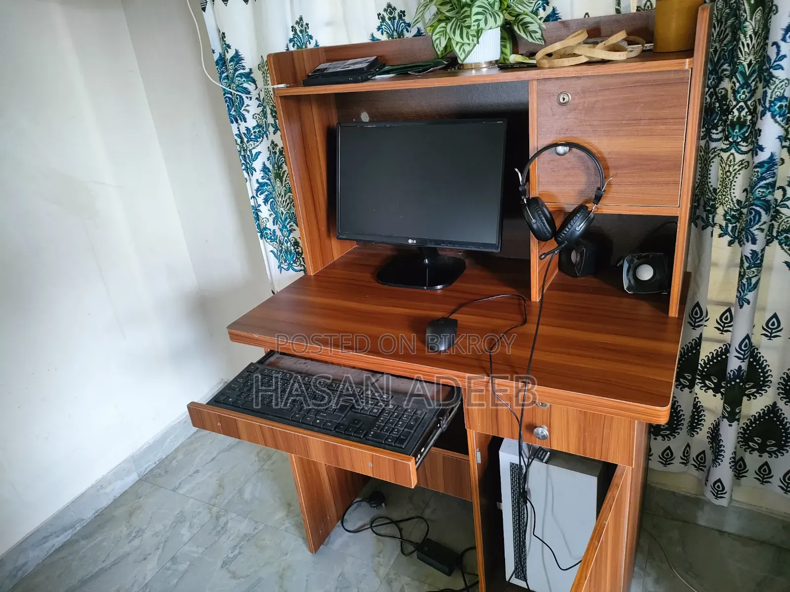 Computer Table