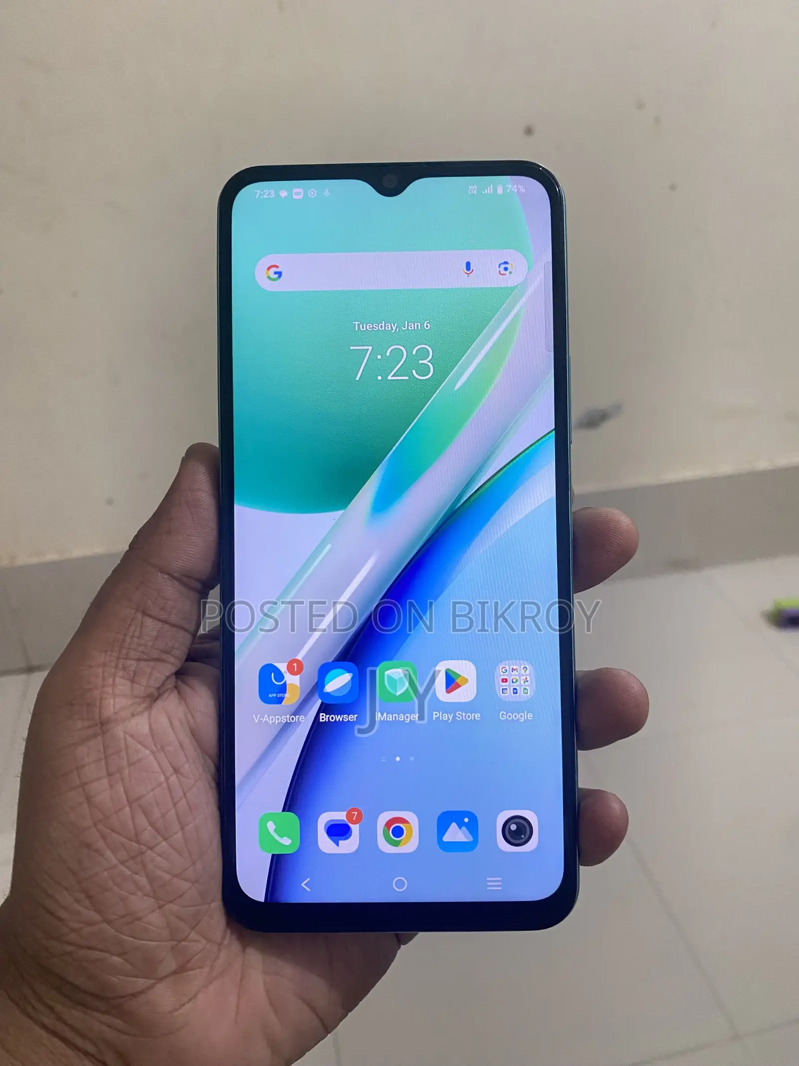 Vivo Y28 128 GB Blue