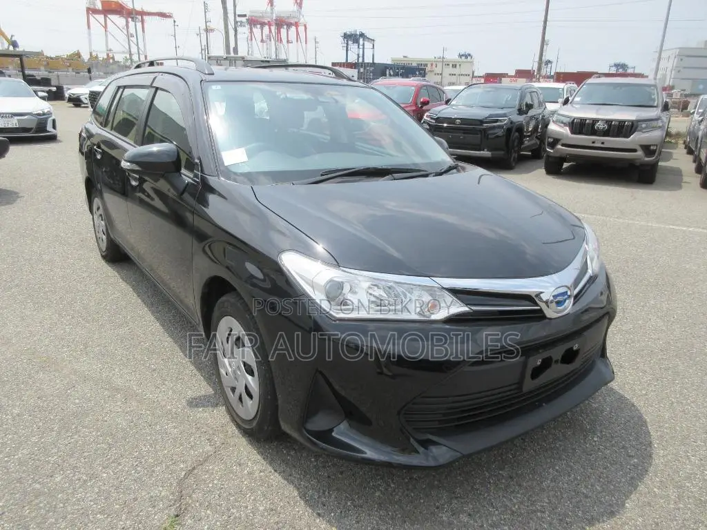 Toyota Corolla Fielder 2021 Black