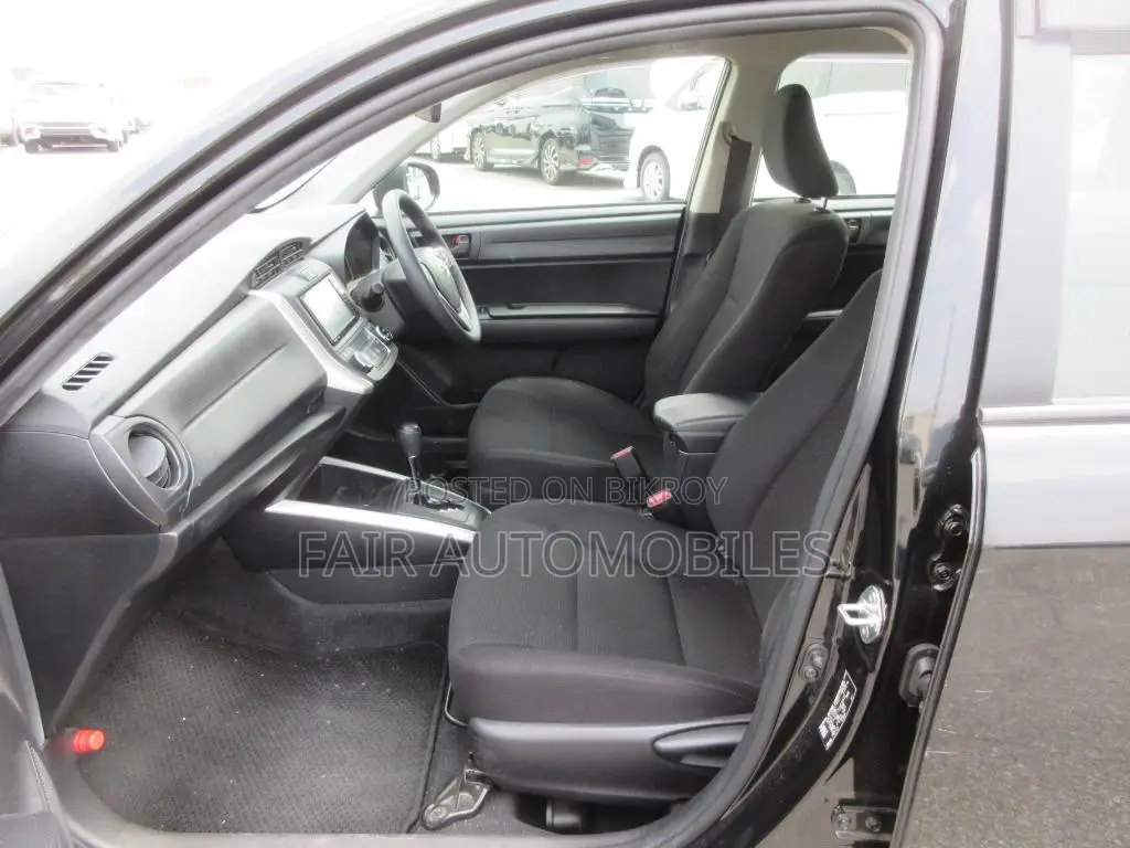 Toyota Corolla Fielder 2021 Black