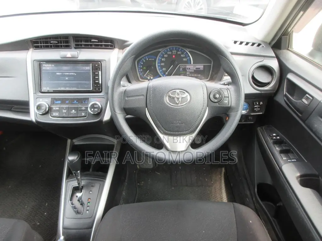 Toyota Corolla Fielder 2021 Black