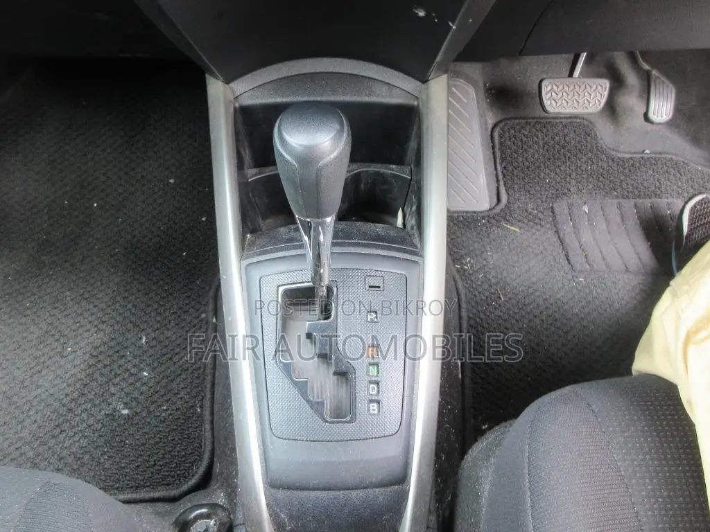 Toyota Corolla Fielder 2021 Black
