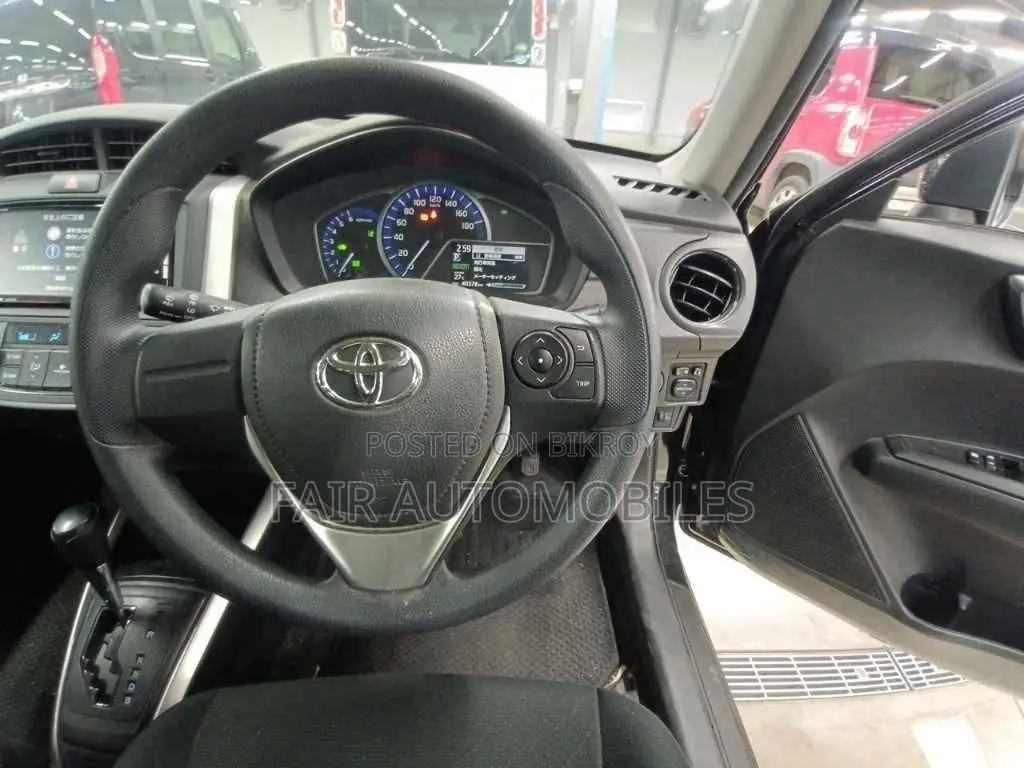 Toyota Corolla Fielder 2021 Black