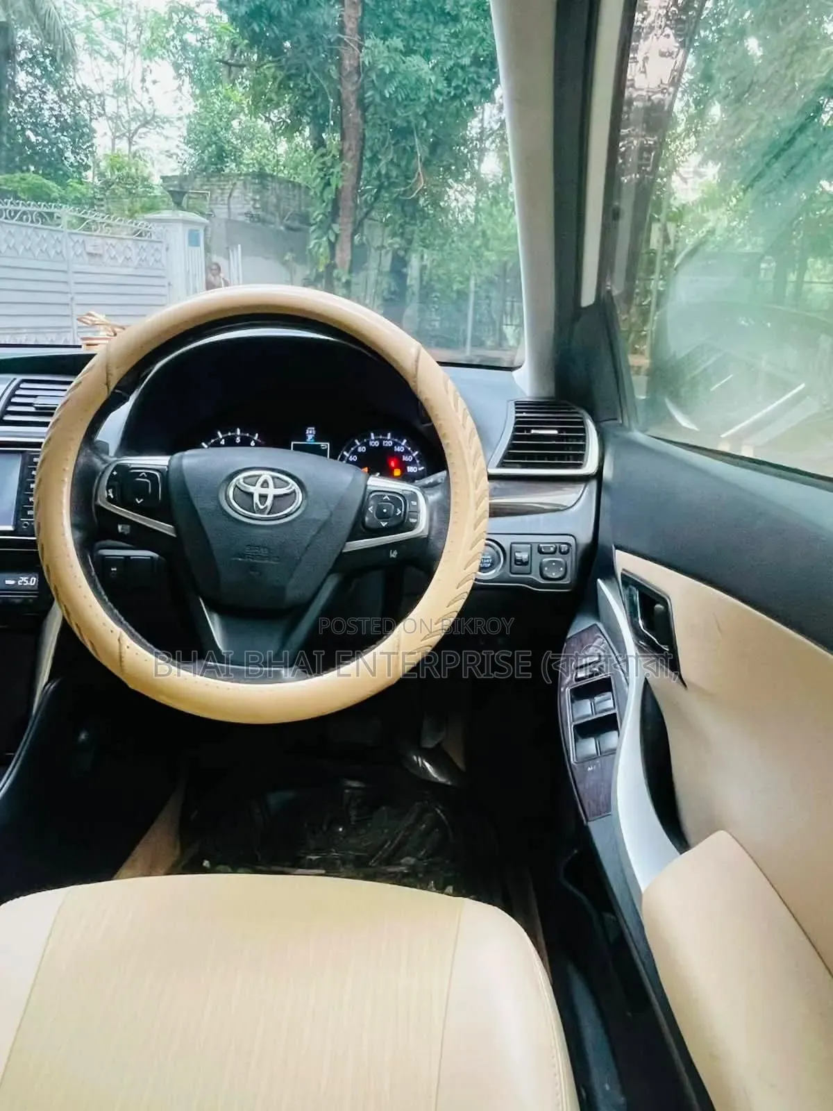 টয়োটা প্রিমিও ২০১৭ পার্ল