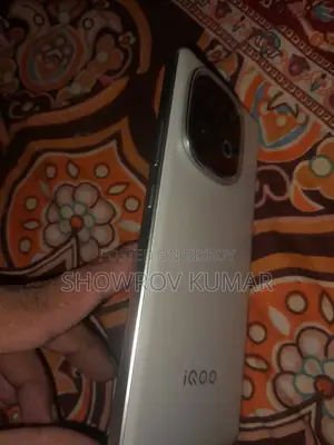 iQOO Z10 256 GB White