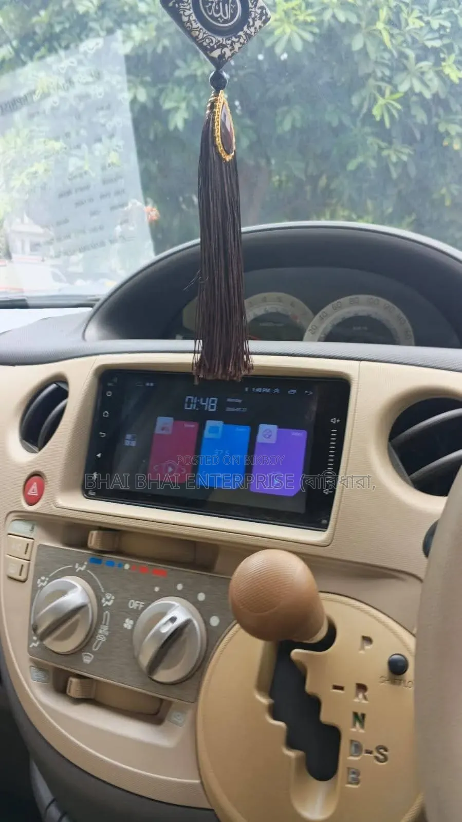 Toyota Sienta 2011 Pearl