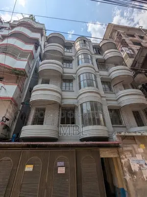 Furnished Twenty-Bedroom Block of Flats in Mohammadpur for Sale
