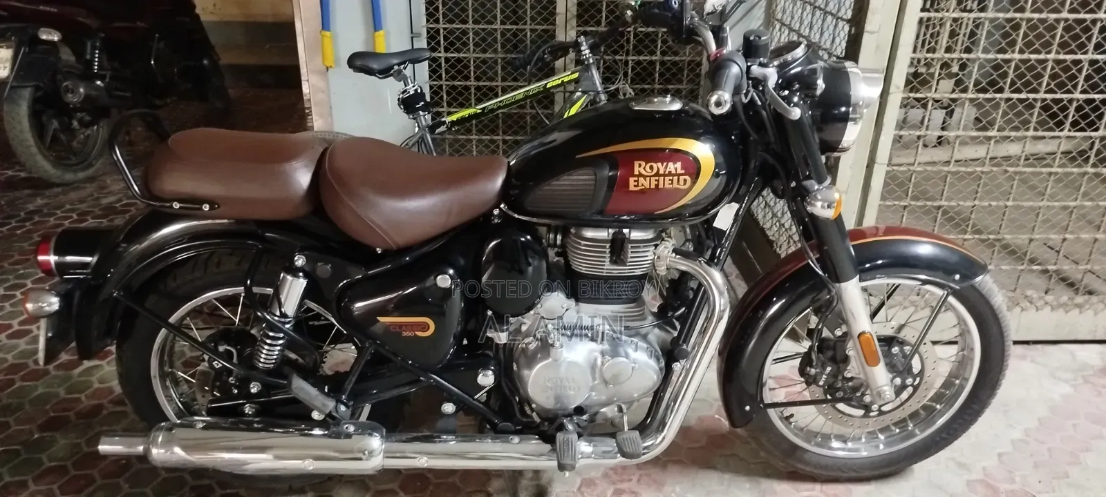 Royal Enfield Classic 350 2024 Black