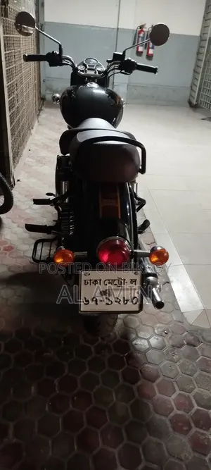 Royal Enfield Classic 350 2024 Black
