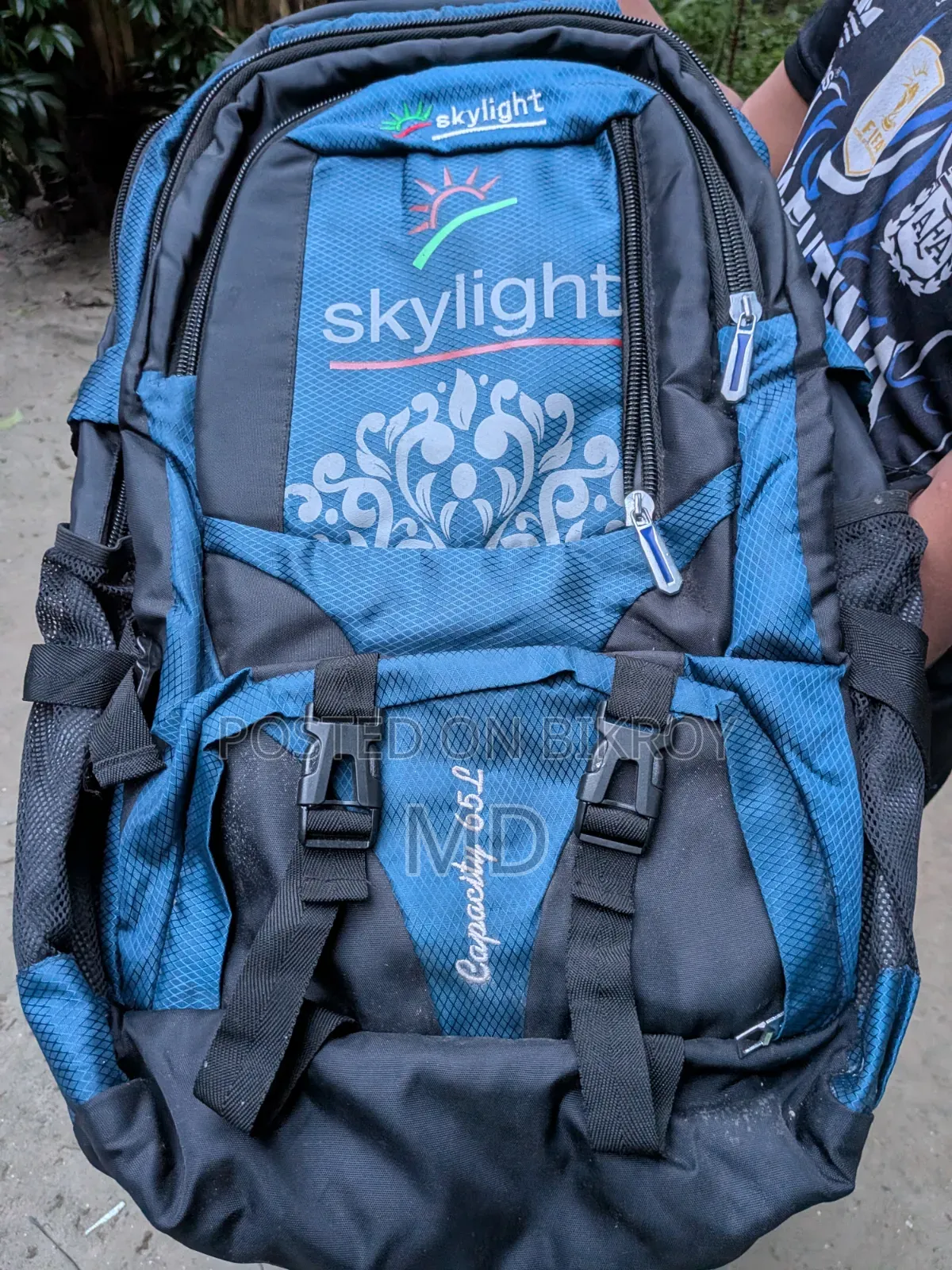 Skylight Travel Bag (suitable for flatlands and mountains).