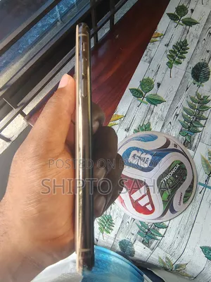 অ্যাপল আইফোন এক্সএস ৬৪ জিবি গোল্ড
