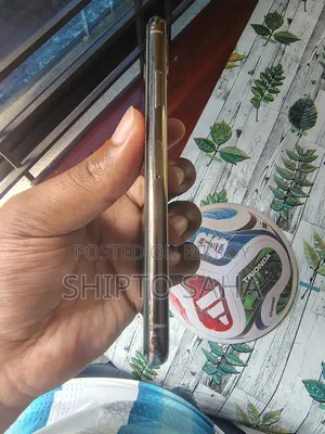 অ্যাপল আইফোন এক্সএস ৬৪ জিবি গোল্ড